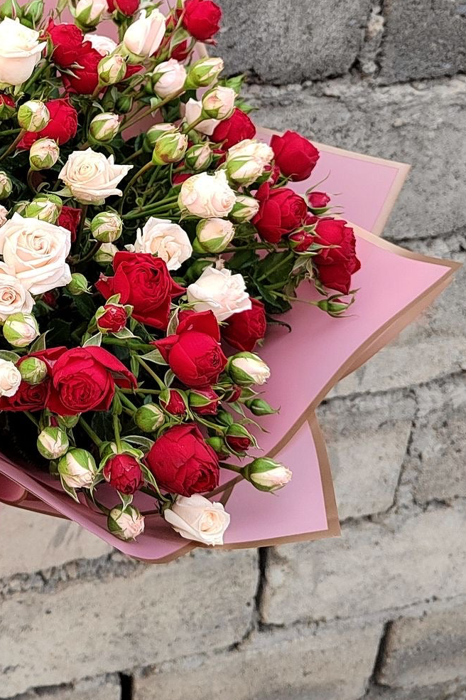 Mix baby roses red and white 20 stems